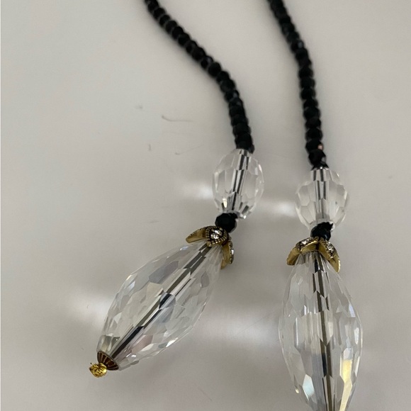 Heidi Daus jet black faceted Swarovski crystals ending in 2 large clear ones. - Picture 4 of 8